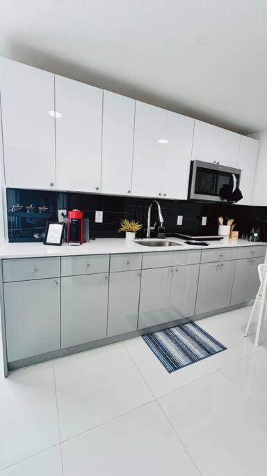 Ferienwohnung Conociendo Miami Hialeah Exterior foto